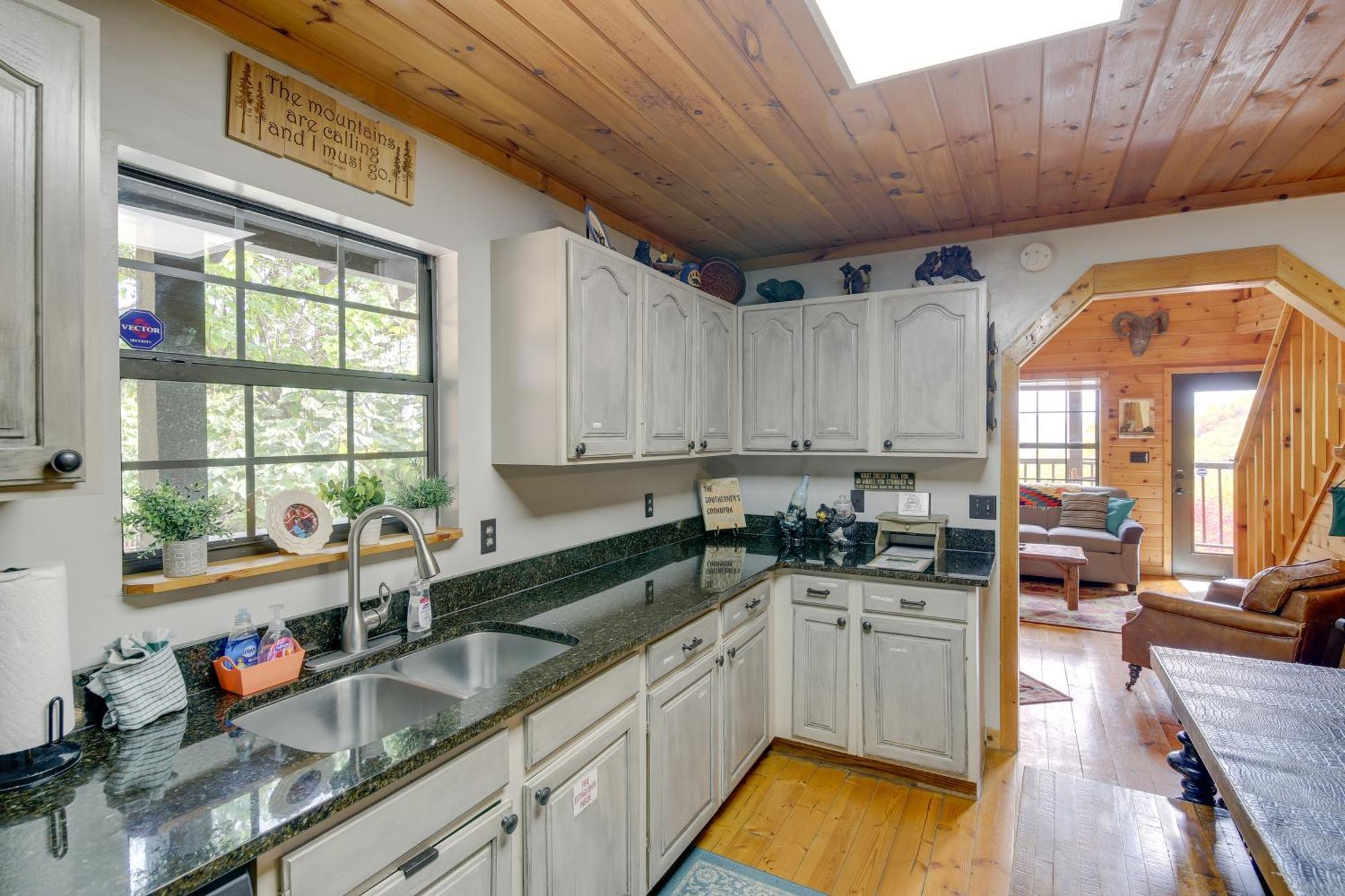 Above And Beyond Pigeon Forge Cabin With Prime Views! Luaran gambar