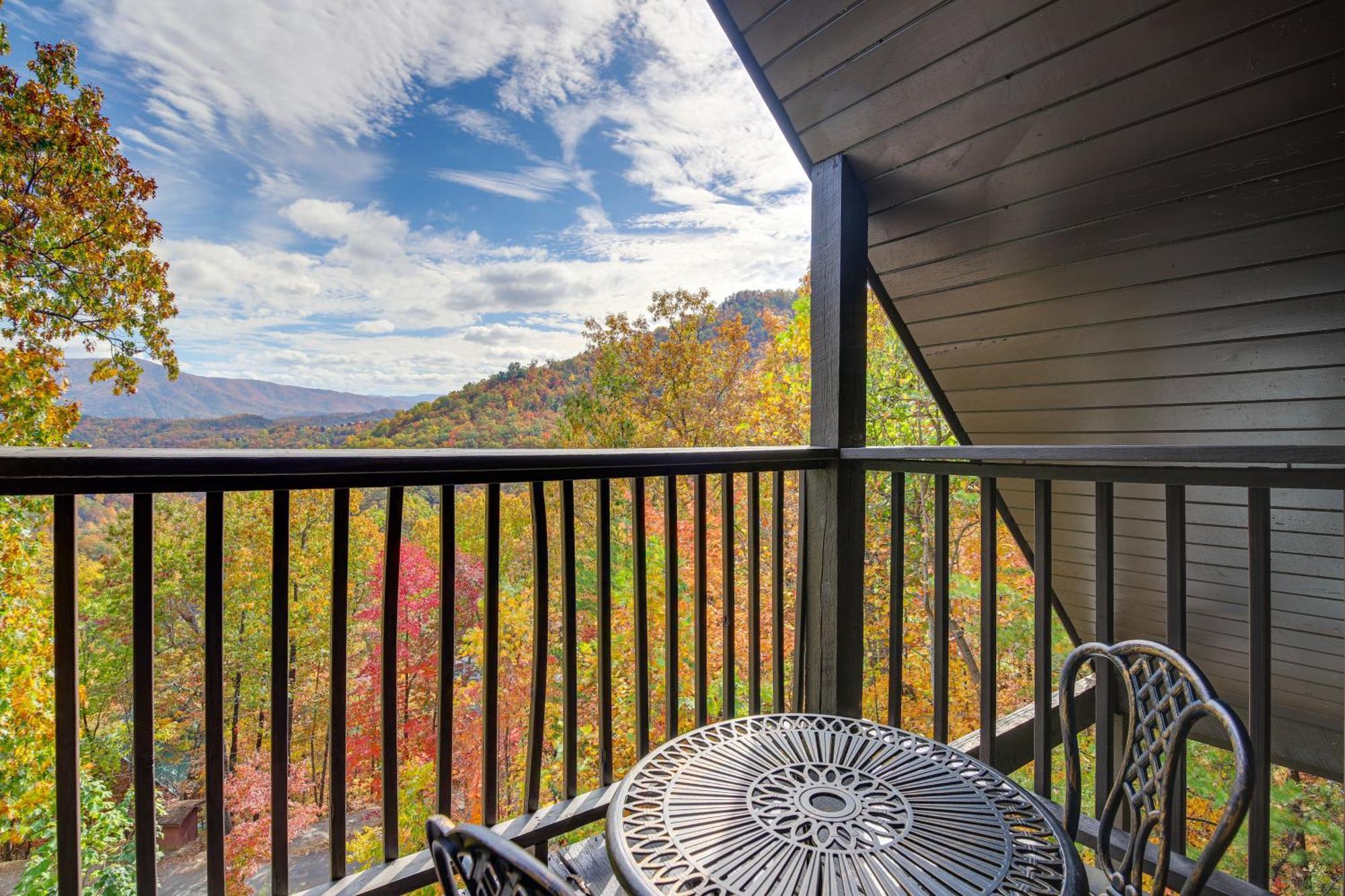 Above And Beyond Pigeon Forge Cabin With Prime Views! Luaran gambar